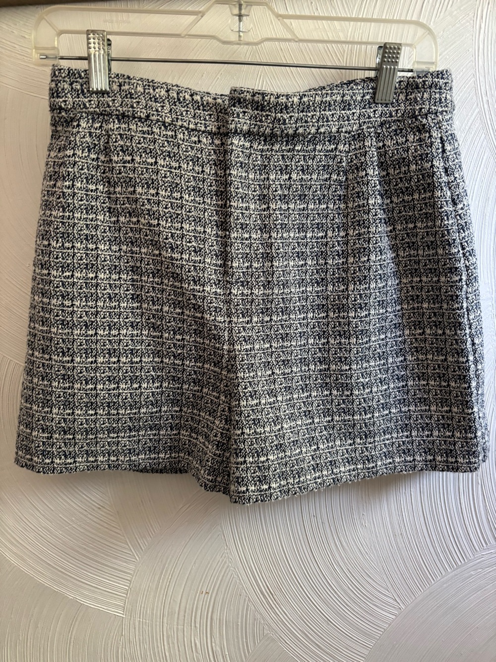 NWOT United Colors Of Benetton Navy and Cream Tweed Shorts Sz 8